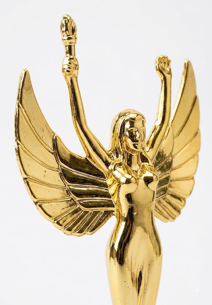 Trophy Accessory 02