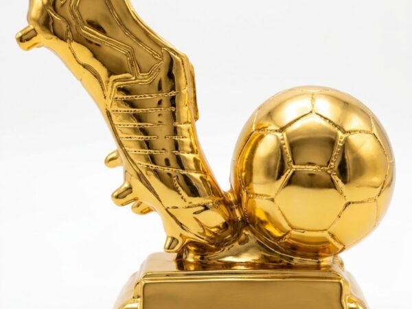out-003 Custom Resin Trophy 03