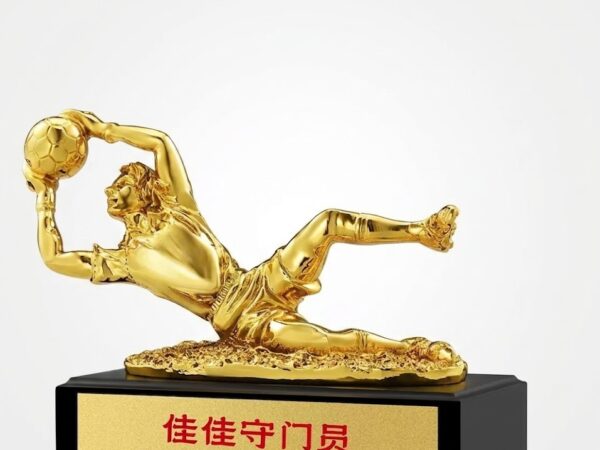 out-007 Custom Resin Trophy 07
