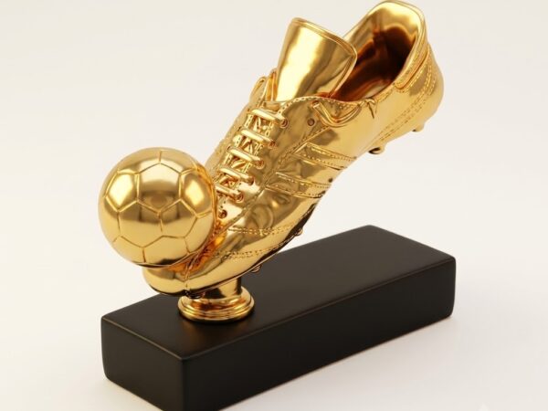 out-010 Custom Resin Trophy 10